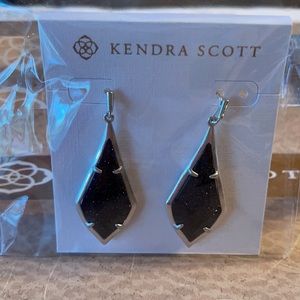 Kendra Scott Navy Goldstone Olivia Drop 